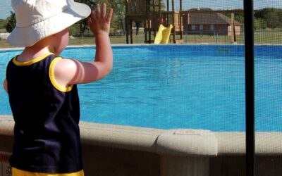 Sécuriser Votre Piscine : Conseils pour Protéger les Enfants et les Animaux